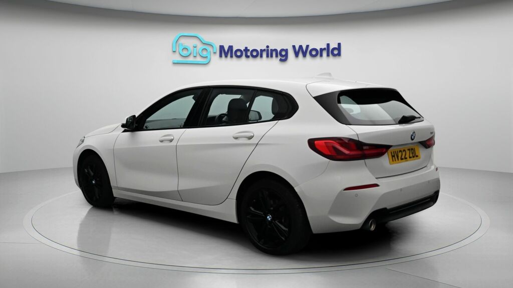 BMW 1 Series Sport White #5