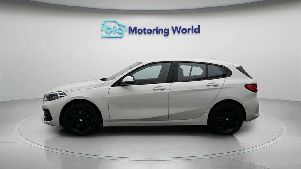 BMW 1 Series Sport White #4