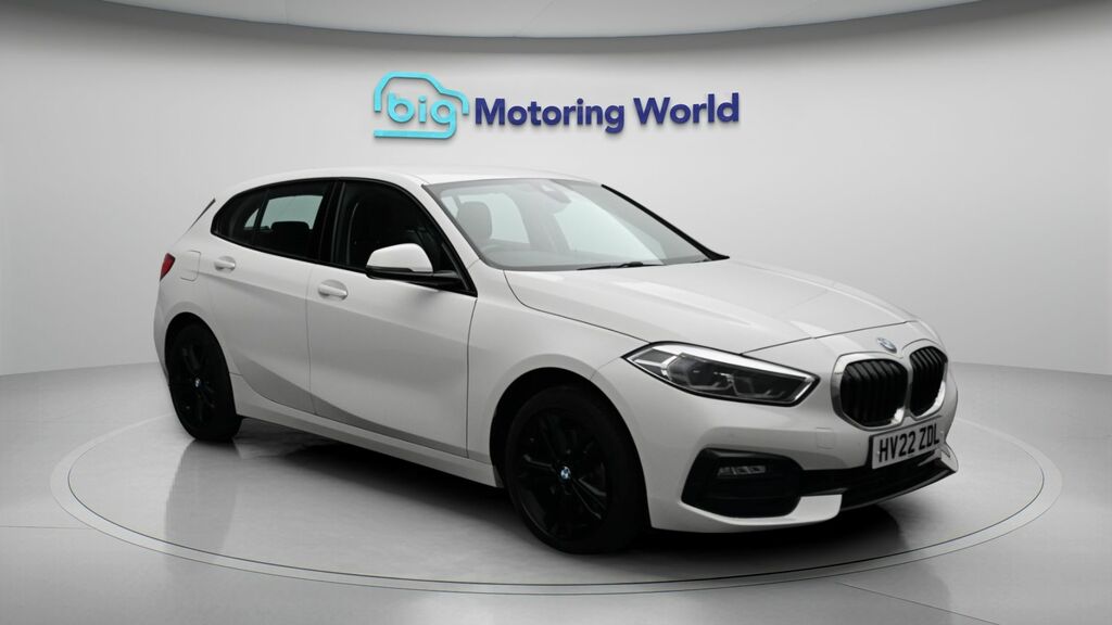 BMW 1 Series Sport White