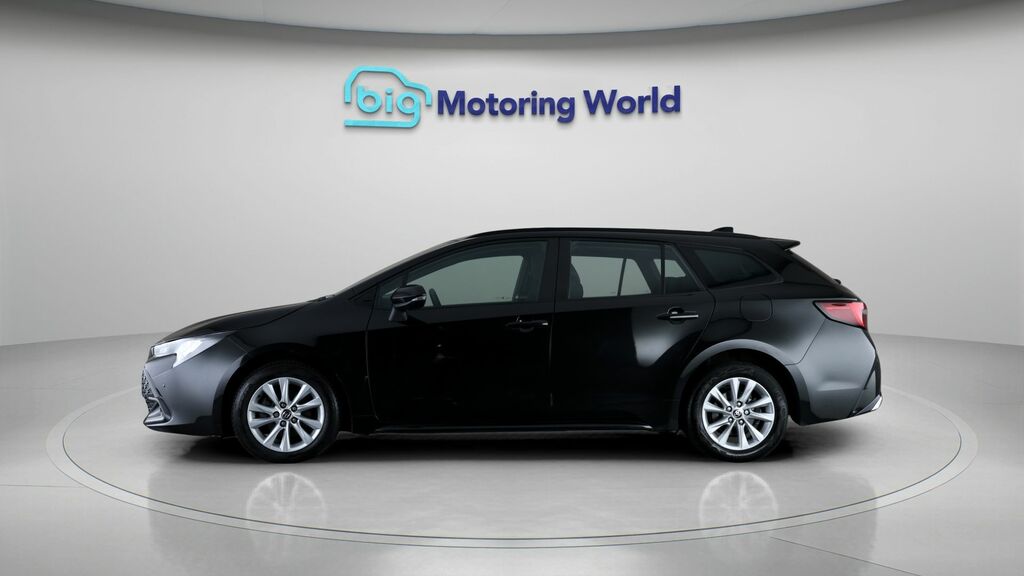 Toyota Corolla Icon Black #4