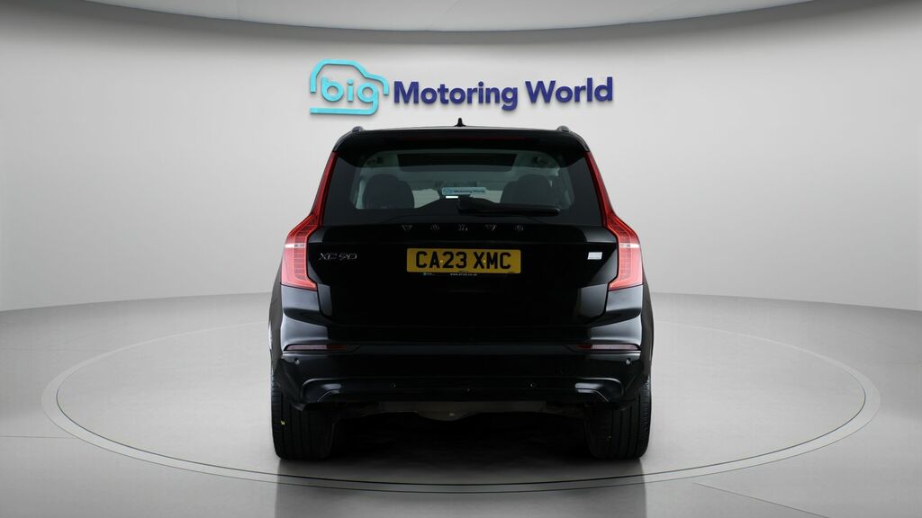 Volvo XC90 Plus Black #6