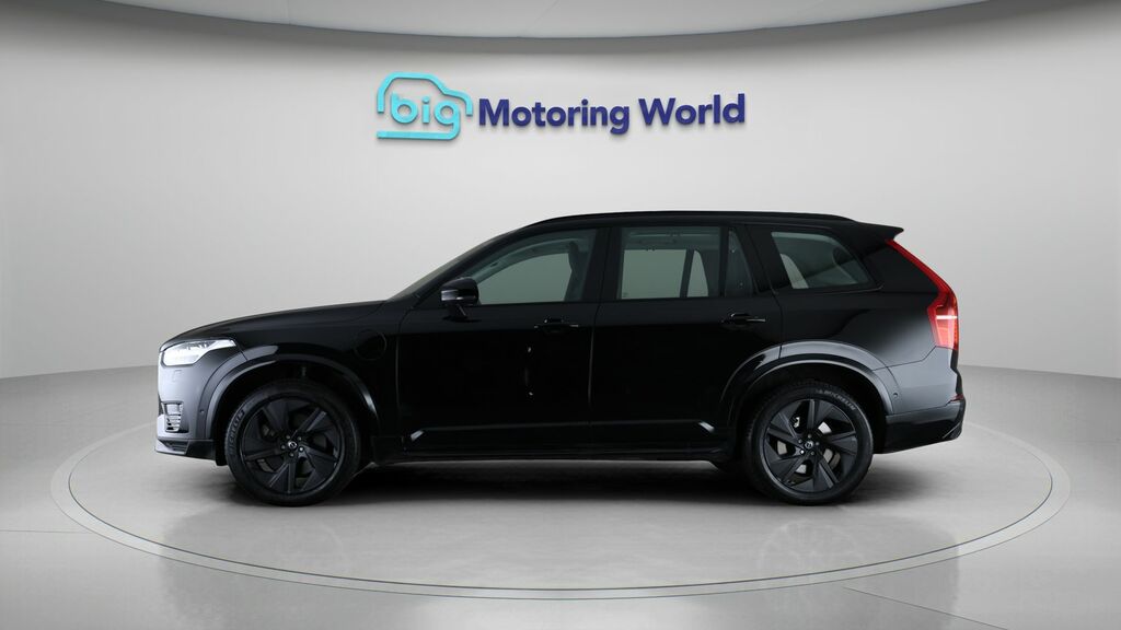 Volvo XC90 Plus Black #4