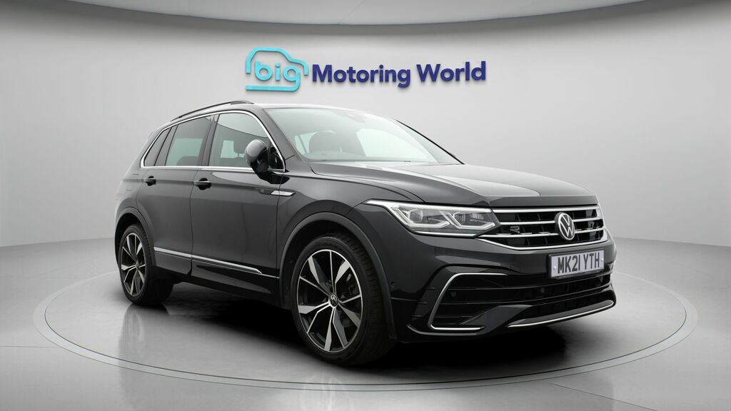 Volkswagen Tiguan R-line Black