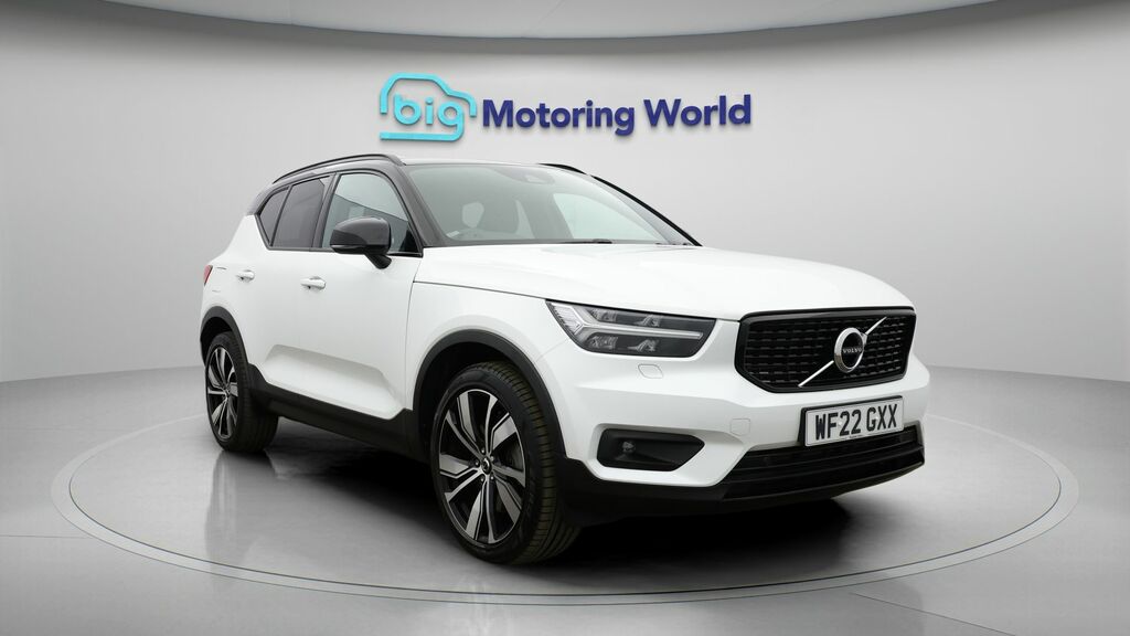 Volvo XC40 Ultimate Dark White