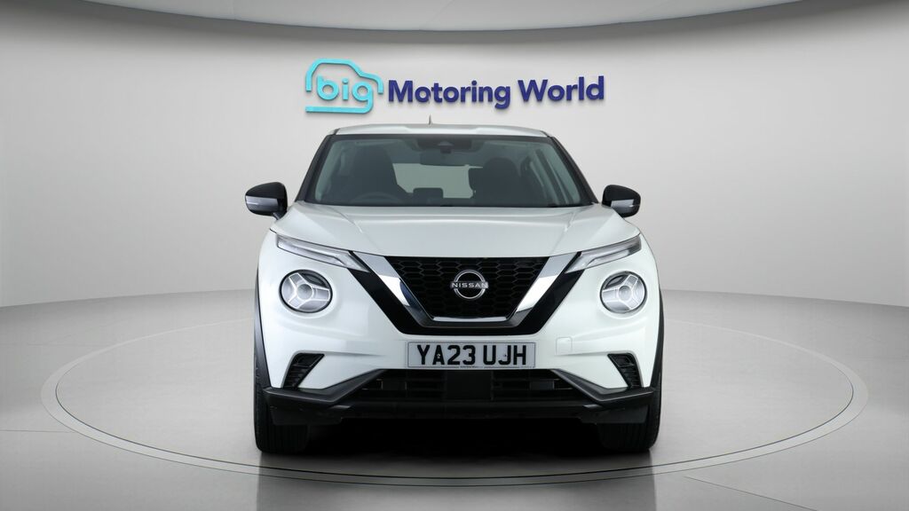 Nissan Juke Acenta White #2