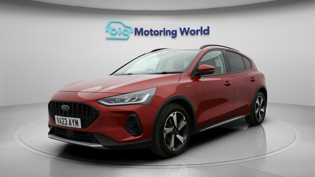 Ford Focus Active Red #3