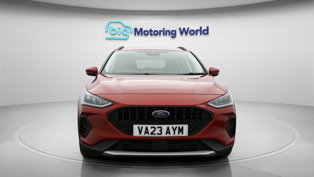 Ford Focus Active Red #2