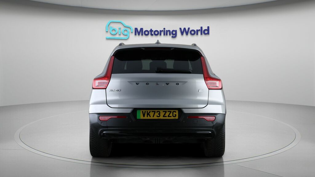 Volvo XC40 Core Silver #6