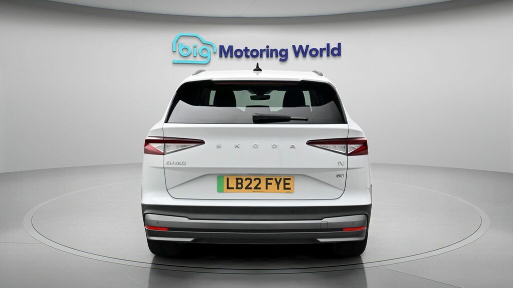Skoda ENYAQ 60 White #6
