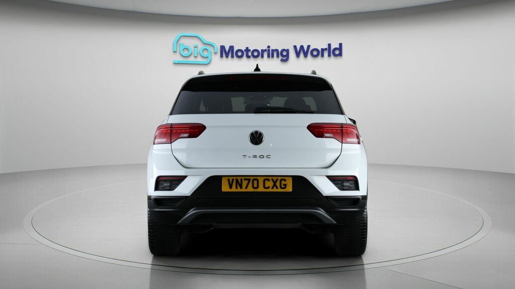 Volkswagen T-Roc Black Edition White #6