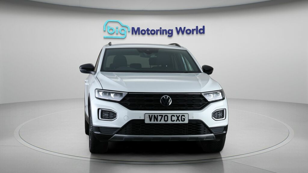 Volkswagen T-Roc Black Edition White #2