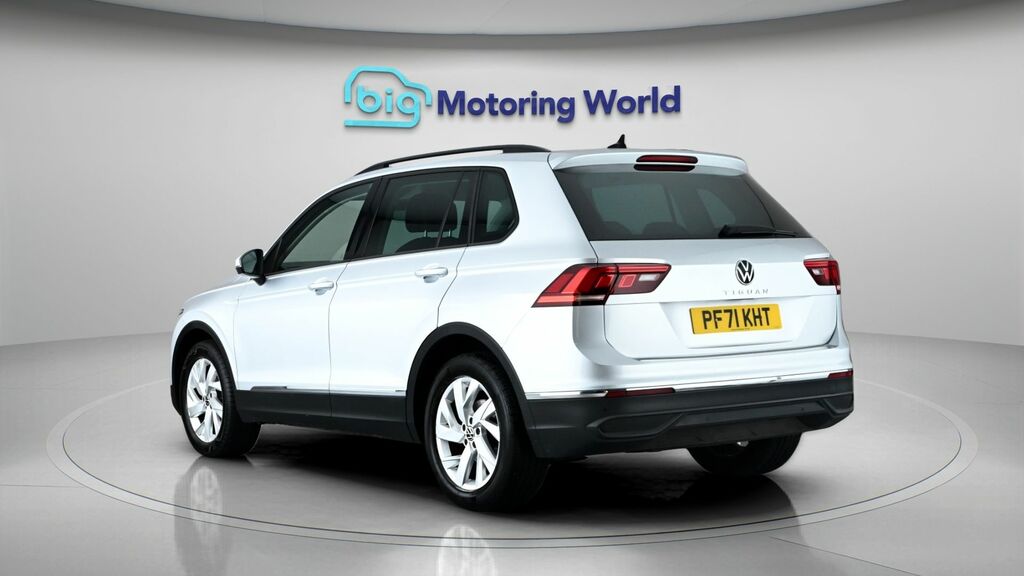 Volkswagen Tiguan Life Silver #5