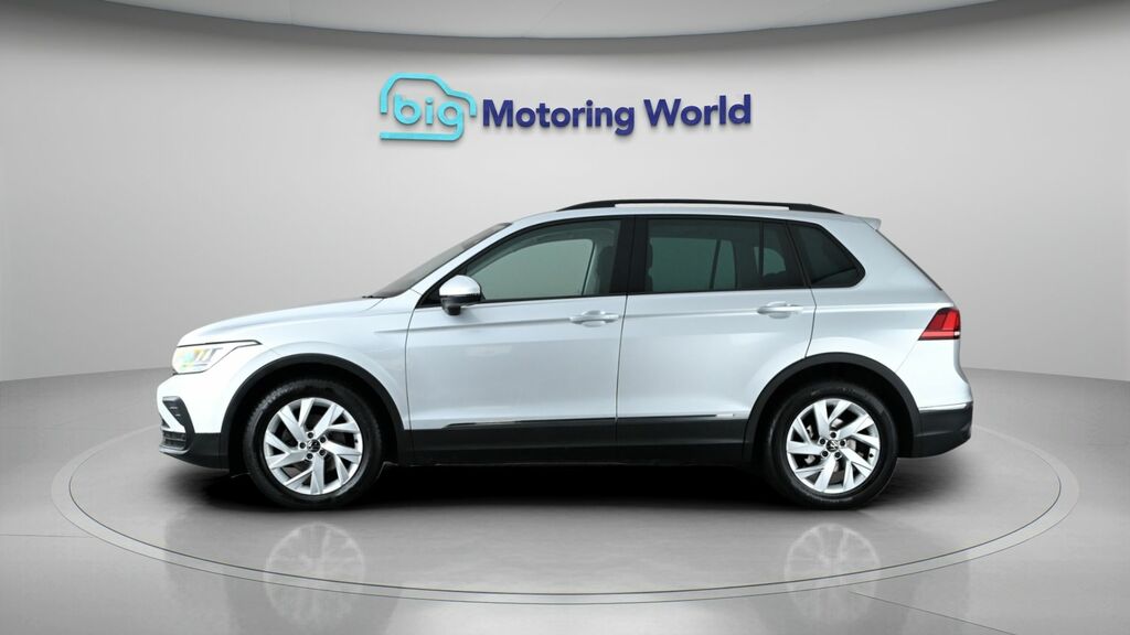 Volkswagen Tiguan Life Silver #4