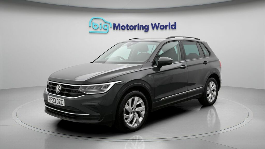 Volkswagen Tiguan Life Grey #3