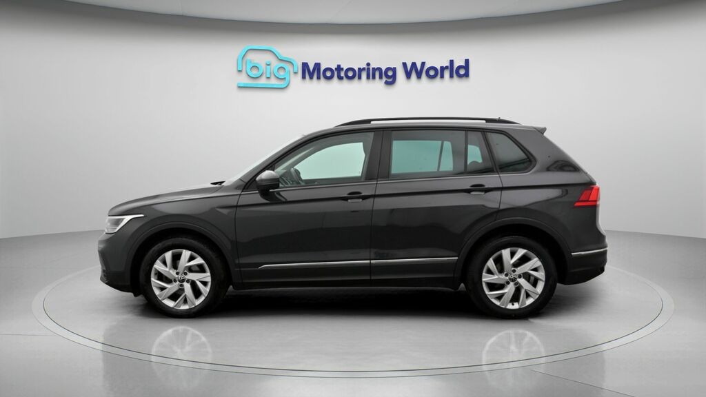 Volkswagen Tiguan Life Grey #4