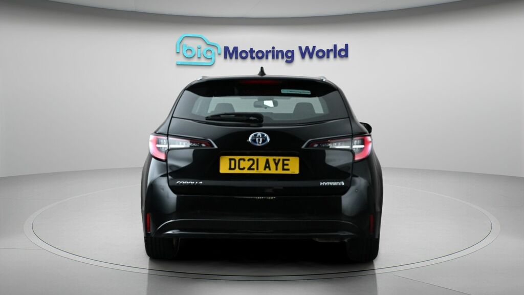 Toyota Corolla Icon Tech Black #6