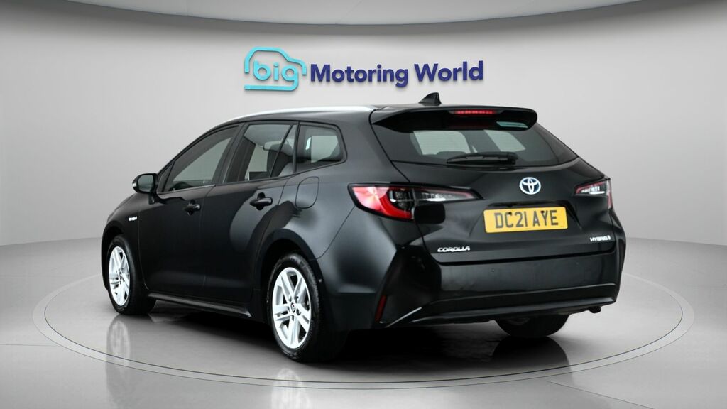 Toyota Corolla Icon Tech Black #5