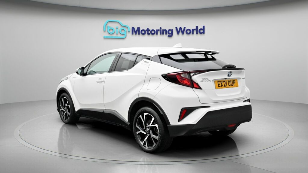 Toyota C-Hr Design White #5