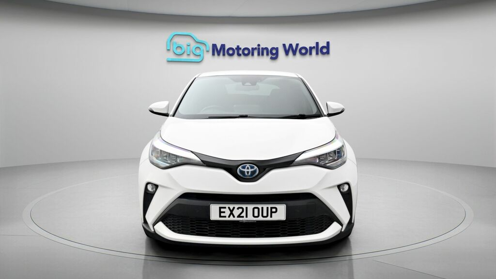 Toyota C-Hr Design White #2