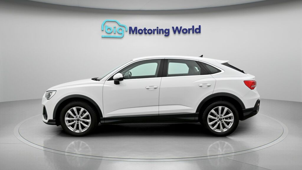 Audi Q3 Sport White #4