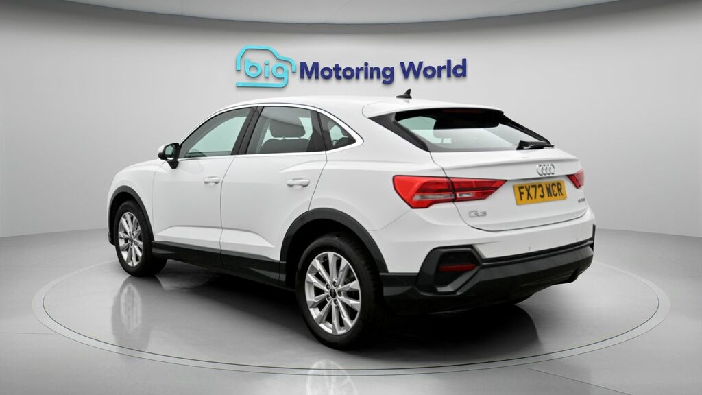 Audi Q3 Sport White #5