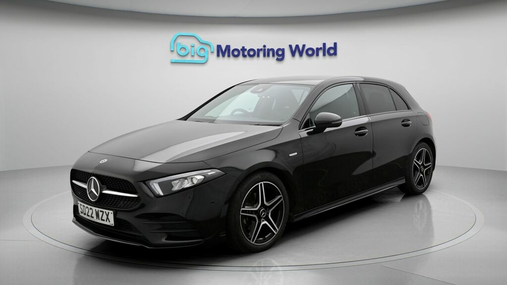 Mercedes-Benz A Class Amg Line Edition Black #3