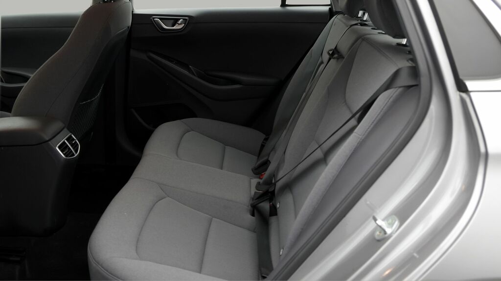 Hyundai Ioniq Premium Se Hatchback White #16