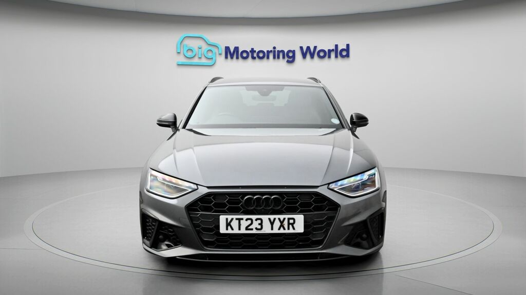 Audi A4 Avant Black Edition Grey #2