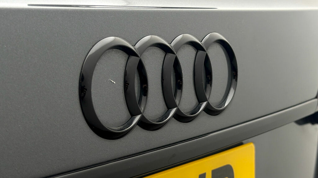 Audi A4 Avant Avant S Line 40 Tfsi 204 Ps S Tronic White #19