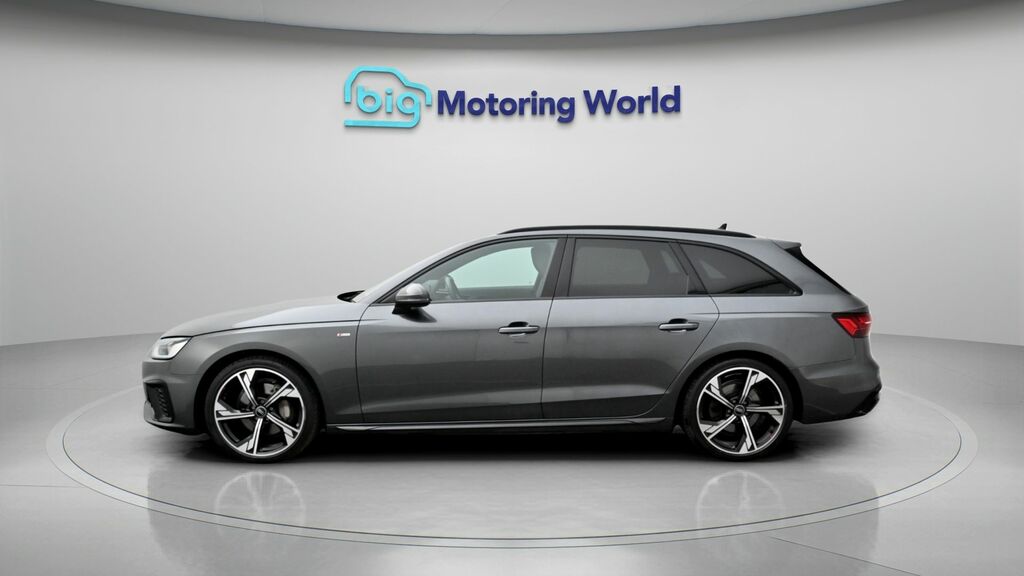 Audi A4 Avant Black Edition Grey #4