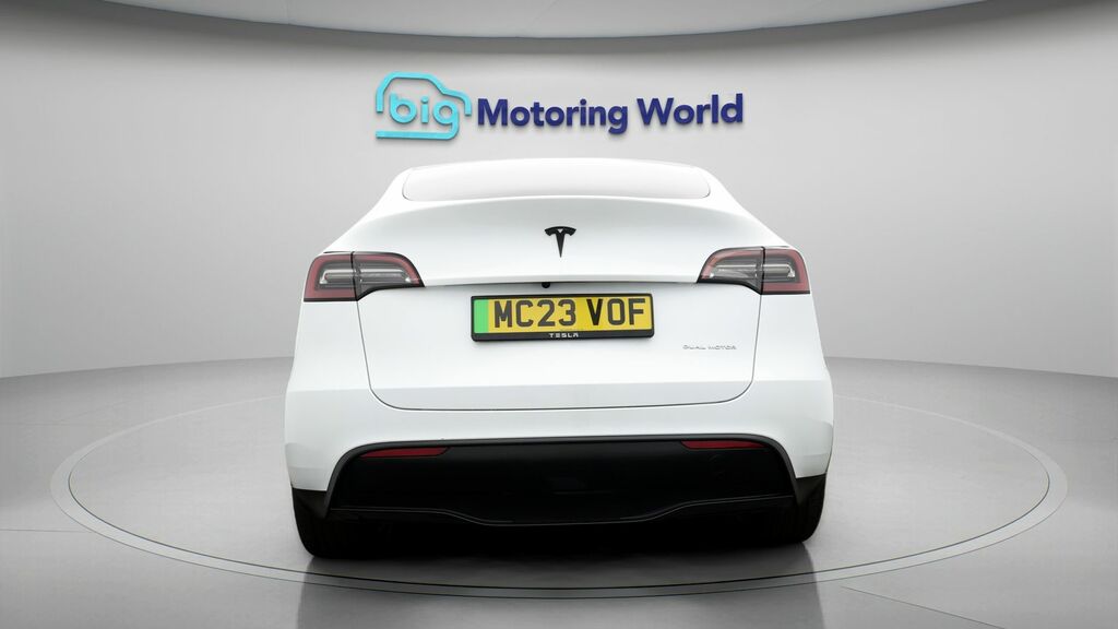 Tesla Model Y Long Range MC23VOF White #6