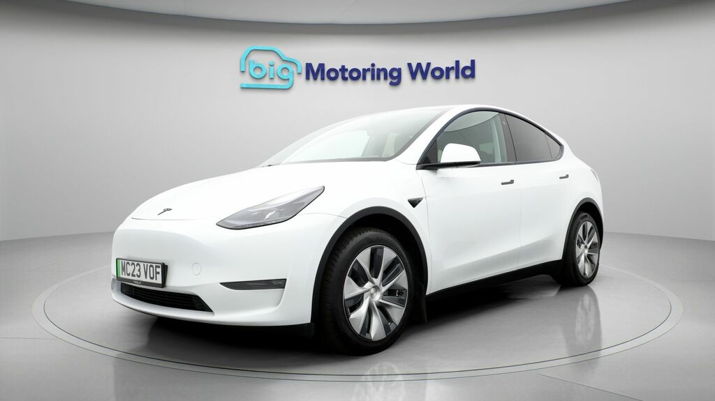 Tesla Model Y Long Range MC23VOF White #3