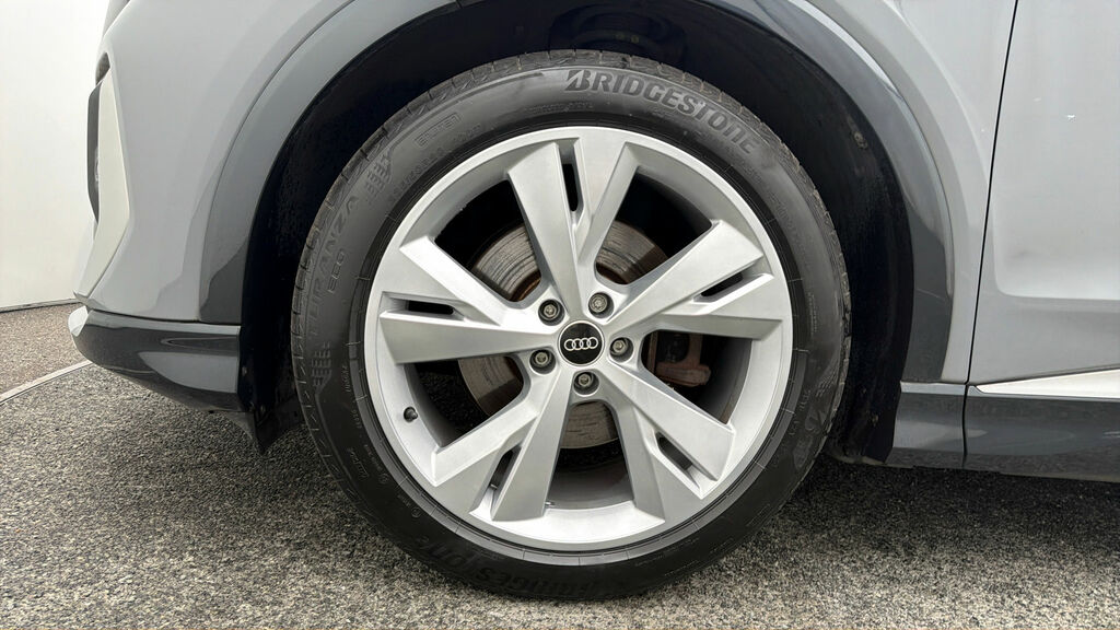 Audi Q4 E Tron 40 Sport Suv 82Kwh 204 Ps Grey #17