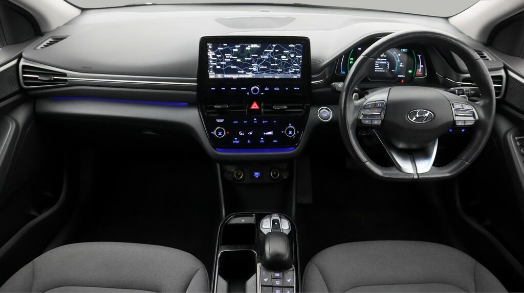Hyundai Ioniq Premium Black #13