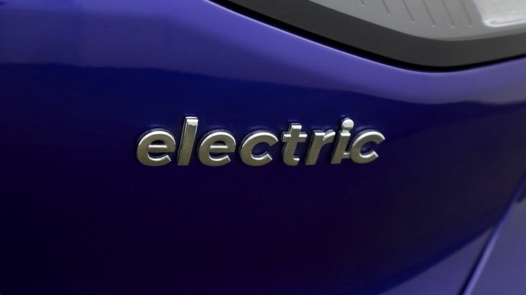Hyundai Ioniq Premium Black #20