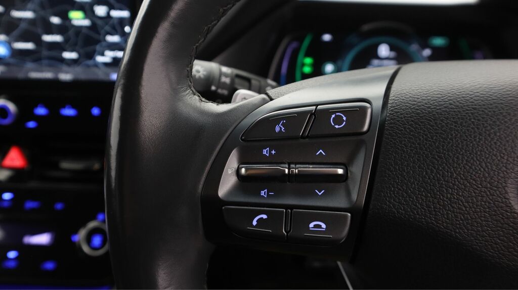 Hyundai Ioniq Premium Black #23