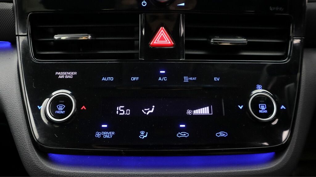 Hyundai Ioniq Premium Black #12
