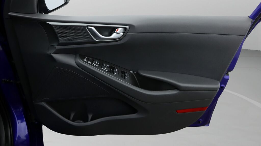 Hyundai Ioniq Premium Black #15