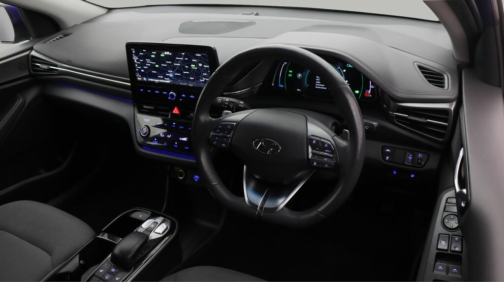 Hyundai Ioniq Premium Black #9