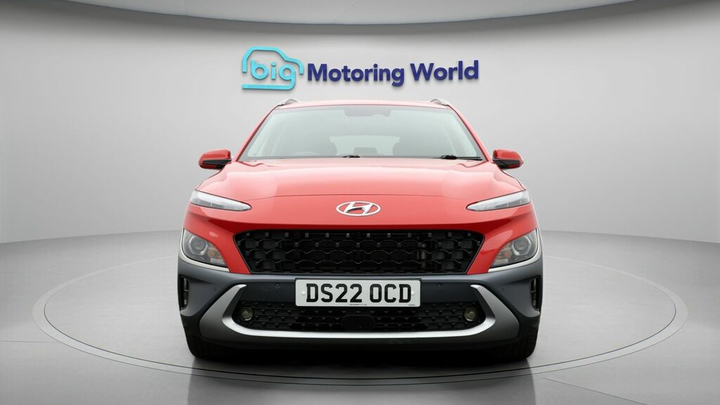 Hyundai Kona Premium Red #2