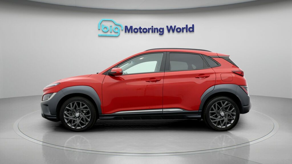Hyundai Kona Premium Red #4