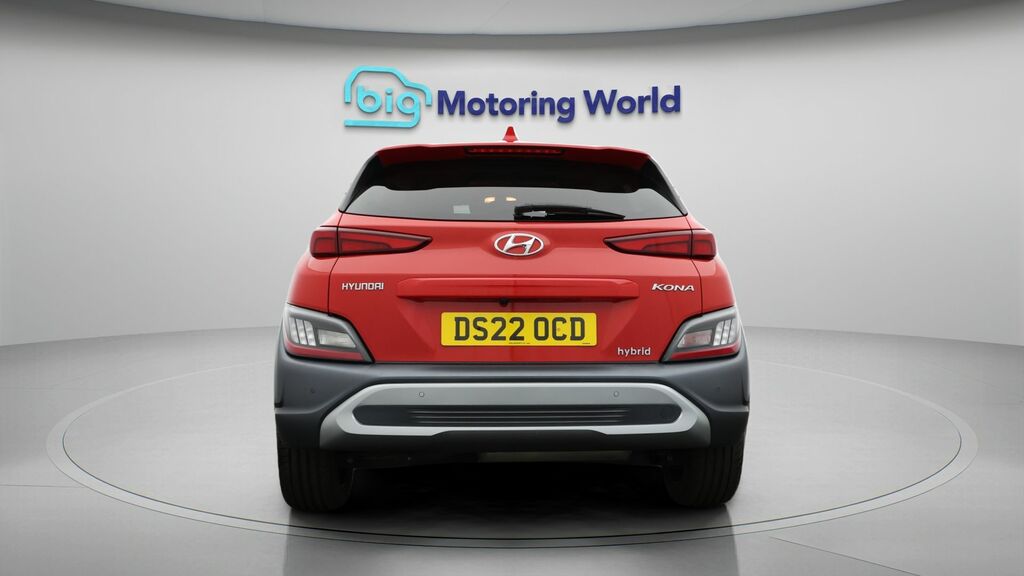 Hyundai Kona Premium Red #6