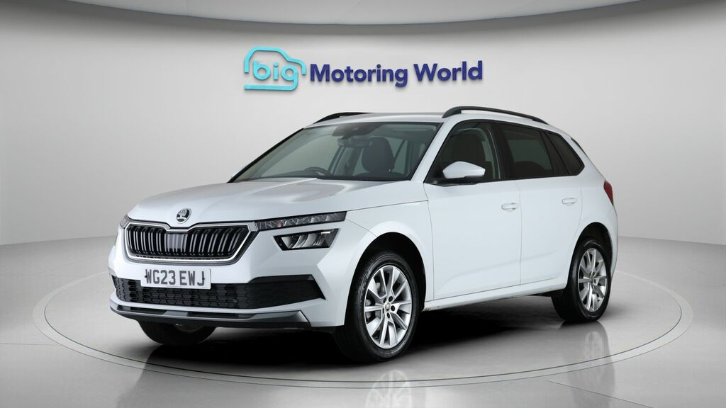 Skoda Kamiq Se Drive White #3