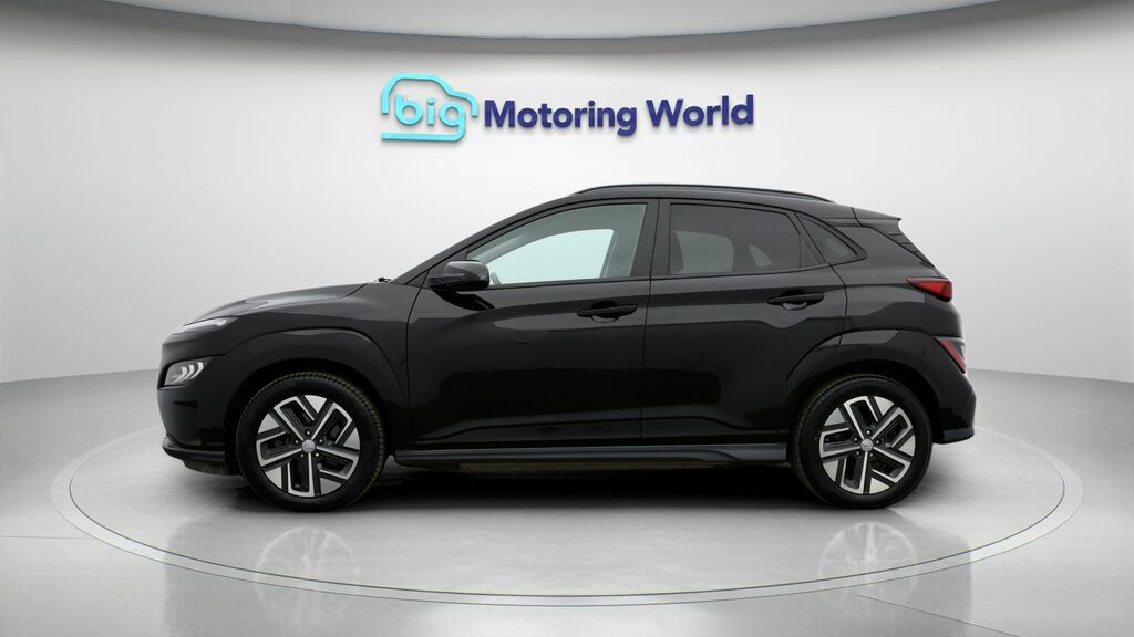 Hyundai Kona Premium Black #4
