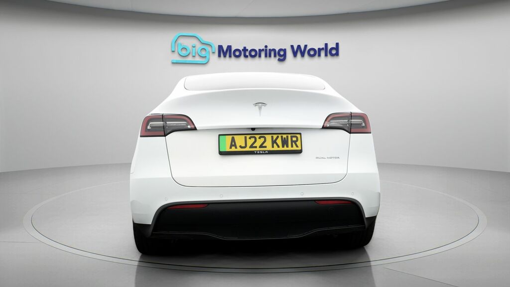 Tesla Model Y Long Range White #6