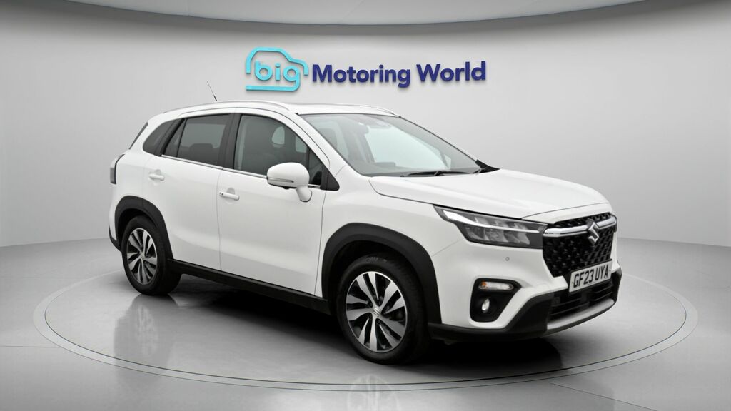 Suzuki S Cross Ultra White