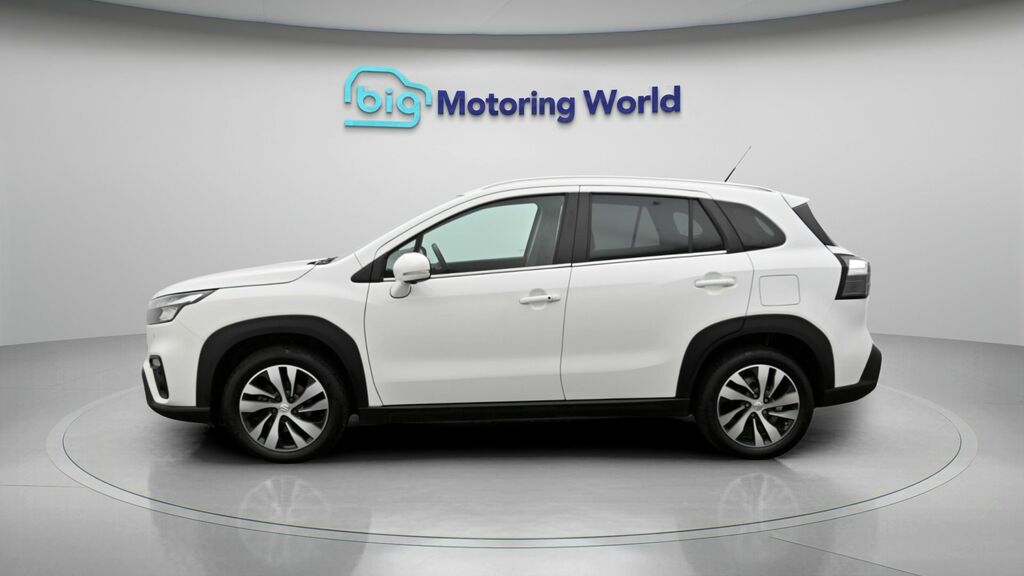 Suzuki S Cross Ultra White #4