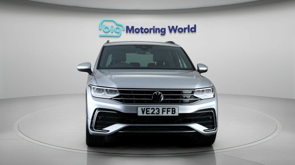 Volkswagen Tiguan R-line Silver #2
