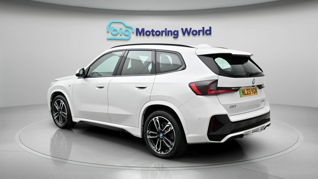 BMW iX1 M Sport White #5