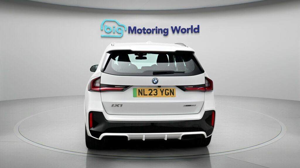 BMW iX1 M Sport White #6